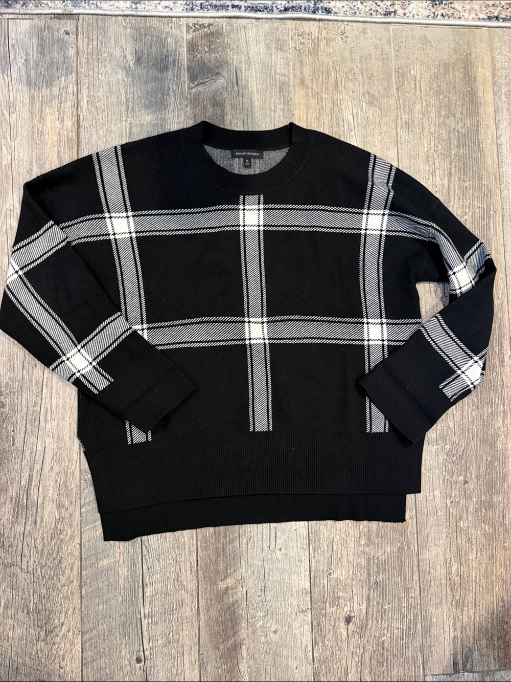 Banana Republic Black Sweater with White Windowpane Plaid
